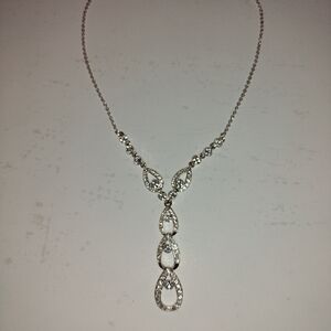 Dazzling Silver Teardrop Necklace